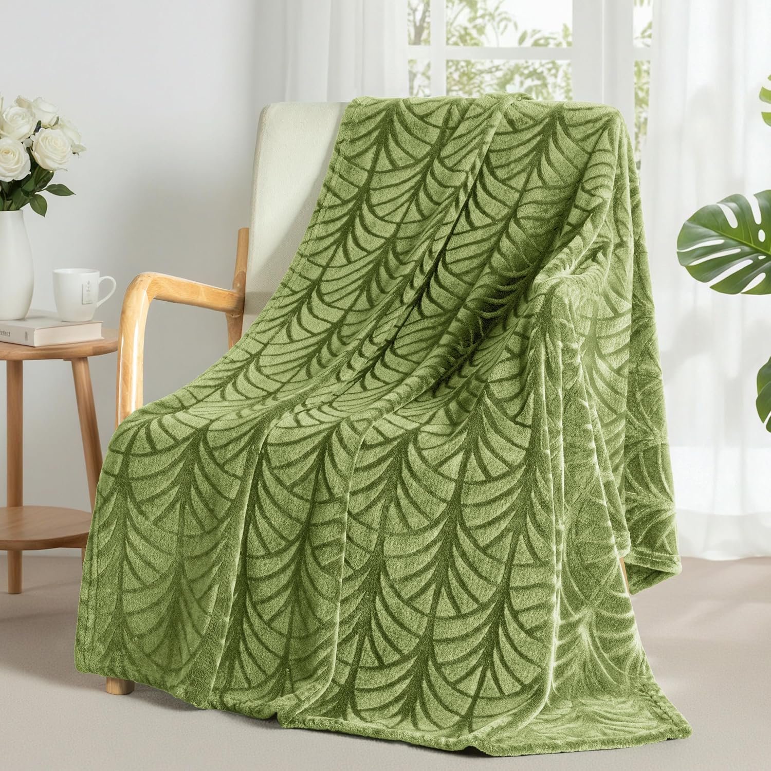 Whale Flotilla Flannel Fleece Throw Blanket for Couch Bed, Lightweight Soft Cozy Summer Velvet Throws, Fluffy Fuzzy Vintage Pattern Decorative Blankets for Sofa Chair Lap, 50×60 Inch, Olive Green