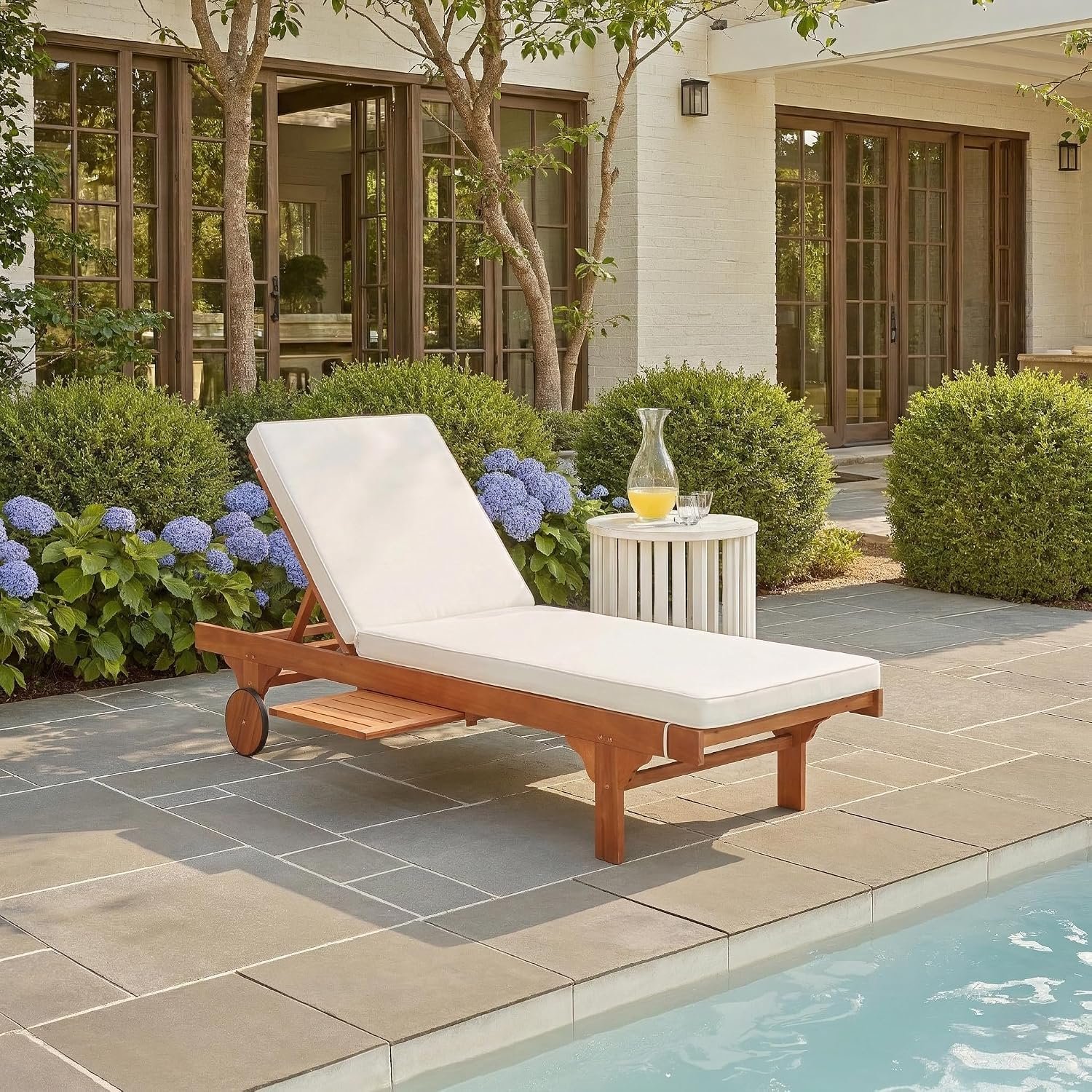 SAFAVIEH Outdoor Collection Newport Natural/ Beige Cushion Built-in Side Table Adjustable Chaise Lounge Chair