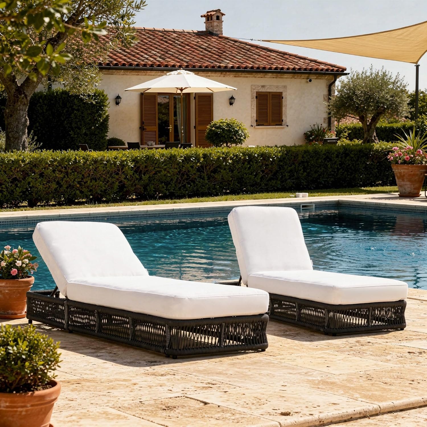 Outdoor Chaise Lounge Chair Set of 2, Black Woven Rope Patio Recliner with 5-Position Adjustable Backrest, Pool Sunbathing Lounge Chair with Beige Removable Cushions for Poolside, Beach